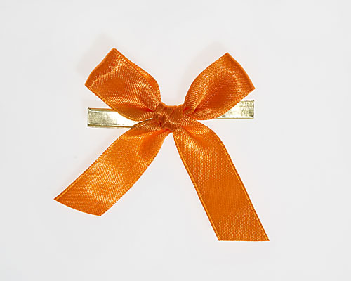 Bow ready made No 108 double face satin 15mm clipband 60mm orange